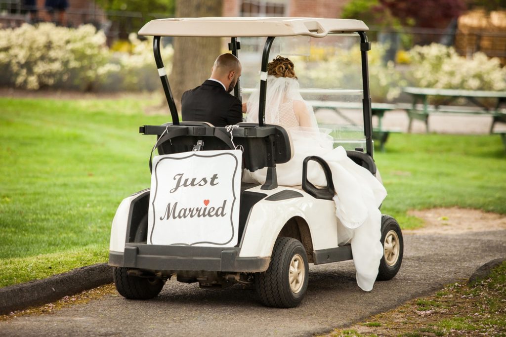 why a golf course is an extraordinary wedding venue